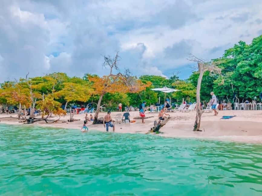 Cartagena: 5 ISLANDS by speedboat with SNORKELING & LUNCH - Price and value analysis