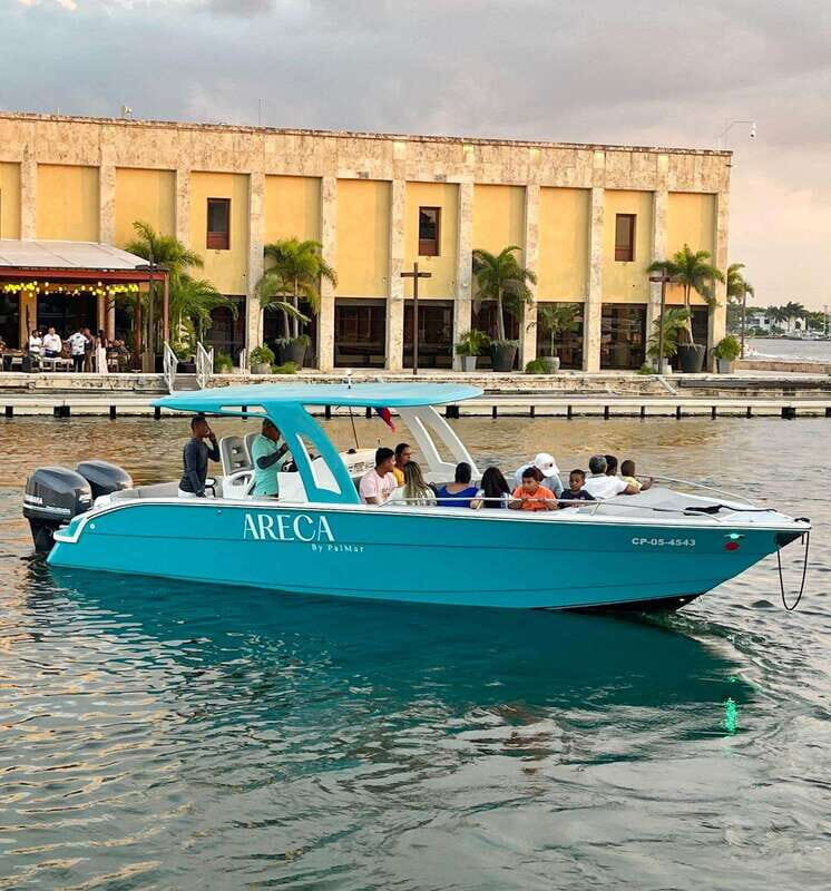 Cartagena: Private Sunset and Night Boat Tour - FAQs