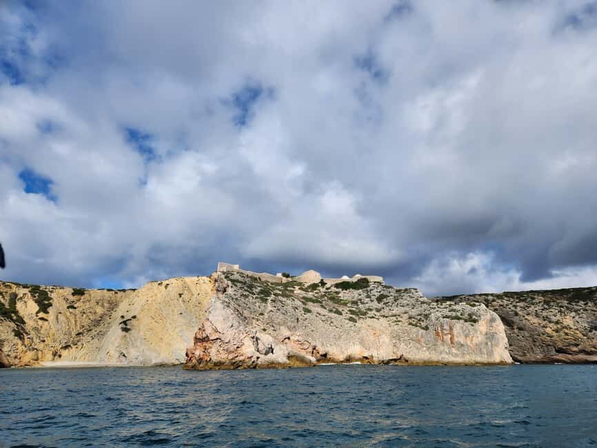 Cascais/Portimão: Private Yacht Cruise with Drinks - Exploring Portugal’s Coast on a Private Yacht