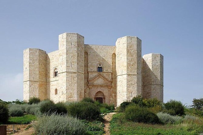 Castel del Monte, between wonder and mystery - An in-depth look at the Castel del Monte tour