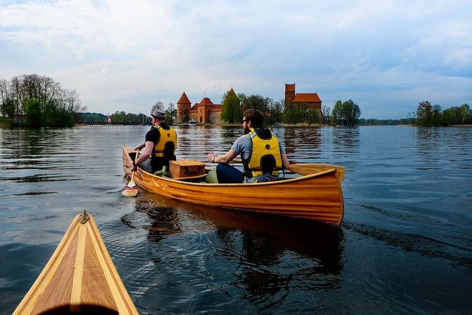 CASTLE ISLAND - Premium guided canoe tour at Trakai Historical Park - Practical Tips for Travelers