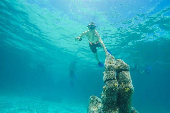 Catamaran Group Sightseeing, Snorkeling Tour Isla Mujeres - Island Exploration and Landmarks