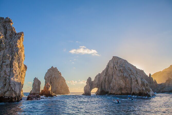 Catamaran Snorkel at Los Cabos! Gorgeous Snorkel & Party + Round Transportation - The Sum Up