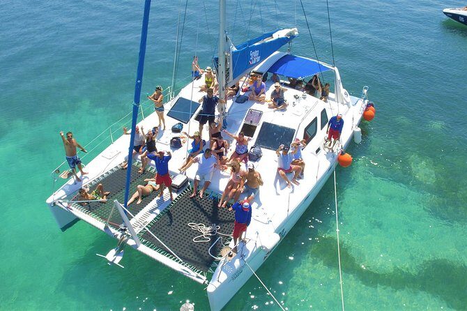 Catamaran Tour from Cancun to Isla Mujeres - A Detailed Look at the Catamaran Tour Experience