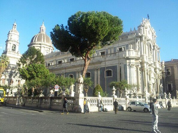 Catania Duomo, via Etnea & Caltagirone - Authentic, Low-Pressure Sicilian Strolls