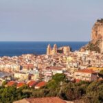 Catania Highlights Walking Tour With A Guide - Exploring Catania with a knowledgeable guide