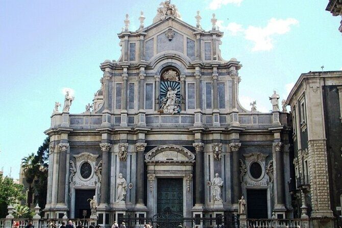 Catania Must-see Attractions Walking Tour With A Guide - What Travelers Love About This Tour