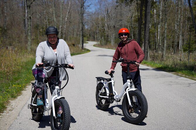 Cave Point and Whitefish Bay Dunes State Park Ebike Rental