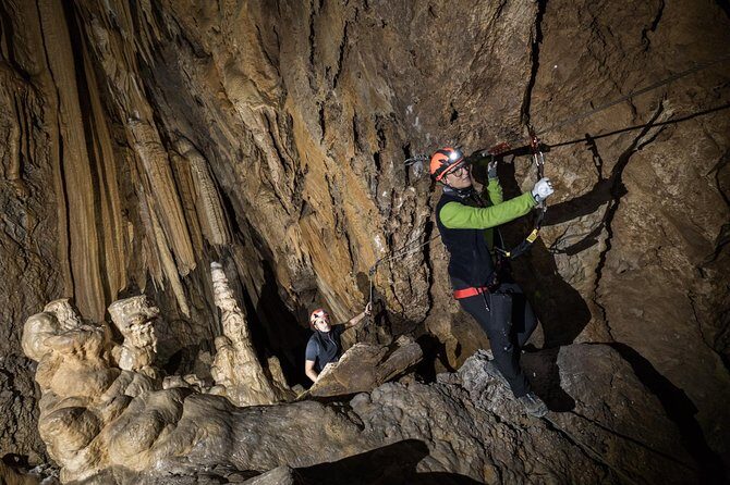 Caving adventure at the Caves of Equi Alpi Apuane - A Detailed Look at the Caving Adventure Experience