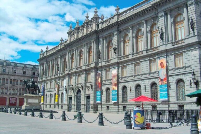 CDMX: Tour of Palaces and Museums - The Practicalities: What You Need to Know