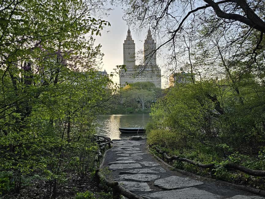 Central Park, NY: Nature, Architecture and Movie Scenes Tour - The Experiences Value