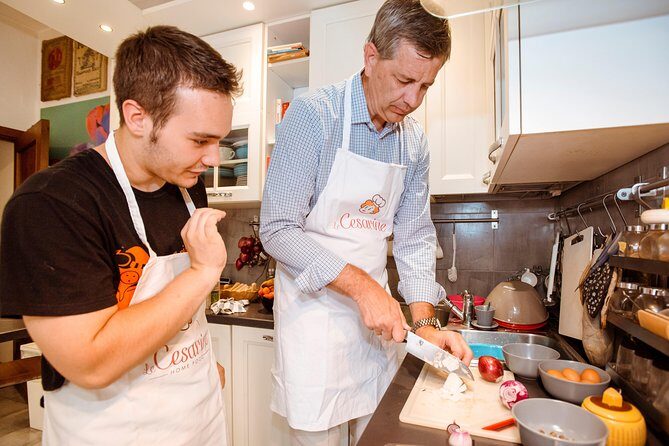 Cesarine: Market Tour & Home Cooking Class in Catania - The Itinerary: What to Expect