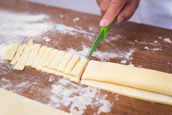 Cesarine: Pasta and Tiramisu class in Ischia - Who Should Consider This Experience?