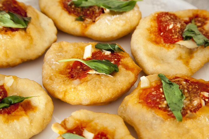Cesarine: Pizza & Tiramisu Feast at local's home in Lucca - Authenticity and Cultural Insights