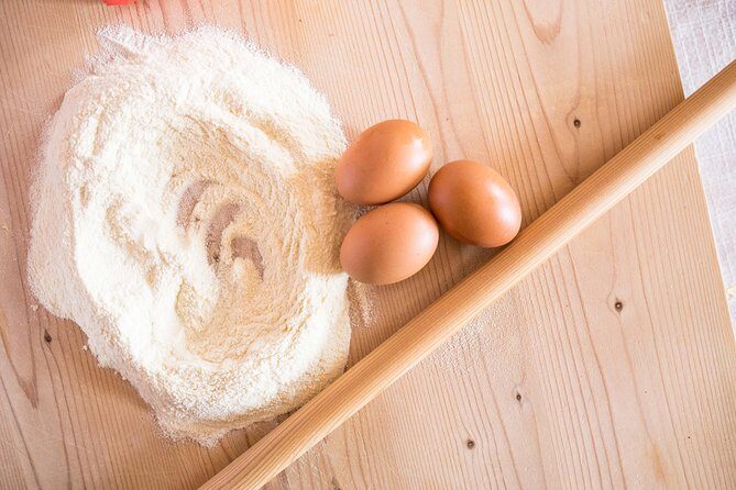 Cesarine: Small group Pasta and Tiramisu class in Padua - Who Should Book This Experience?