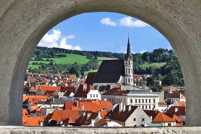Cesky Krumlov Day Trip from Prague to Vilshofen - Authentic Experiences and Practical Details