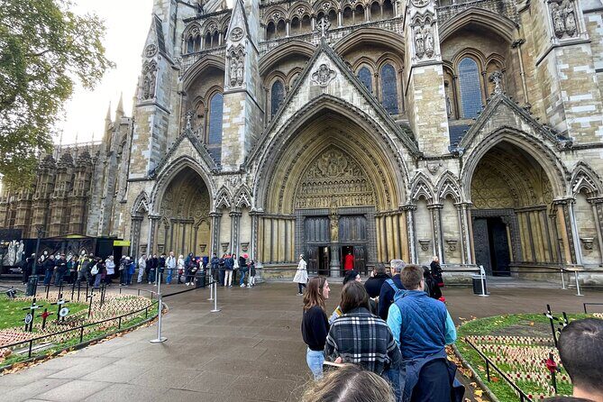 Changing of the Guard, Westminster Abbey & Tower of London Tour - Westminster Abbey: The Sacred Heart of Royal Ceremonies