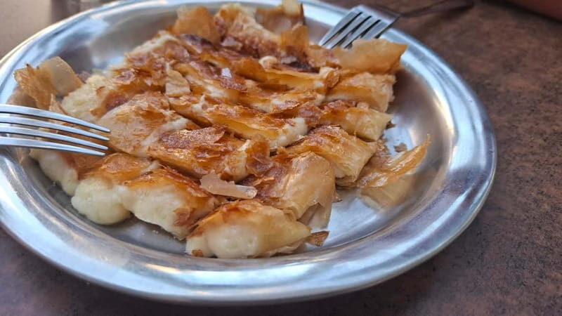 Chania Old Town: Vegetarian Food & Sightseeing Walking Tour - An In-Depth Look at the Chania Old Town Vegetarian Food & Sightseeing Tour
