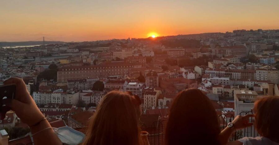 Chaparru's Lisbon Essentials 5 H Tuk Tuk Tour - The Sum Up