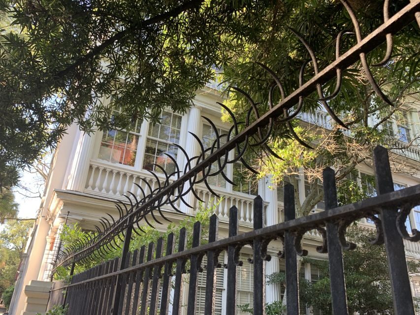 Charleston: Historical Walking Tour with Storytelling - The Highlights: What Youll See and Learn