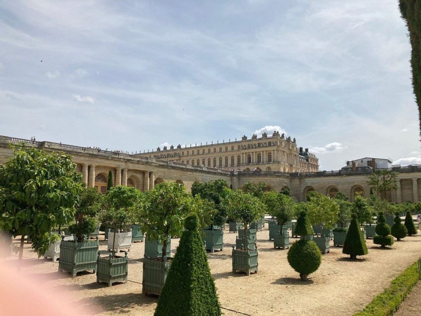 Chateau de Fontainebleau & Chateau de Versailles - A Deep Dive into the Experience