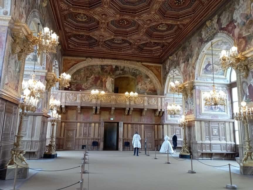 Château Fontainebleau: Semi-private guided tour in German, max. 6 participants - Who Should Consider This Tour?