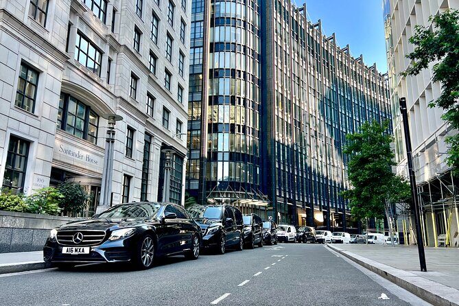 Chauffeur limo Services Heathrow Airport To/From anyLondon Hotel - Who Should Consider This Service?