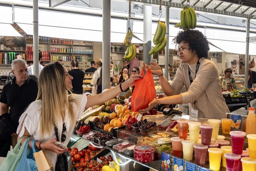 Chef Led Porto Market Tour & Portuguese Tapas Class + Wine - Who Should Consider This Tour?