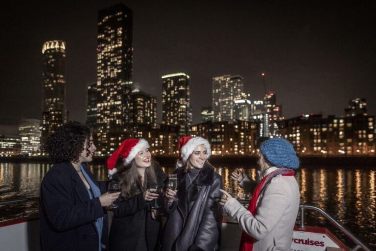 Chicago: Christmas Eve Lake Michigan Gourmet Dinner Cruise - Who Will Love This Experience?