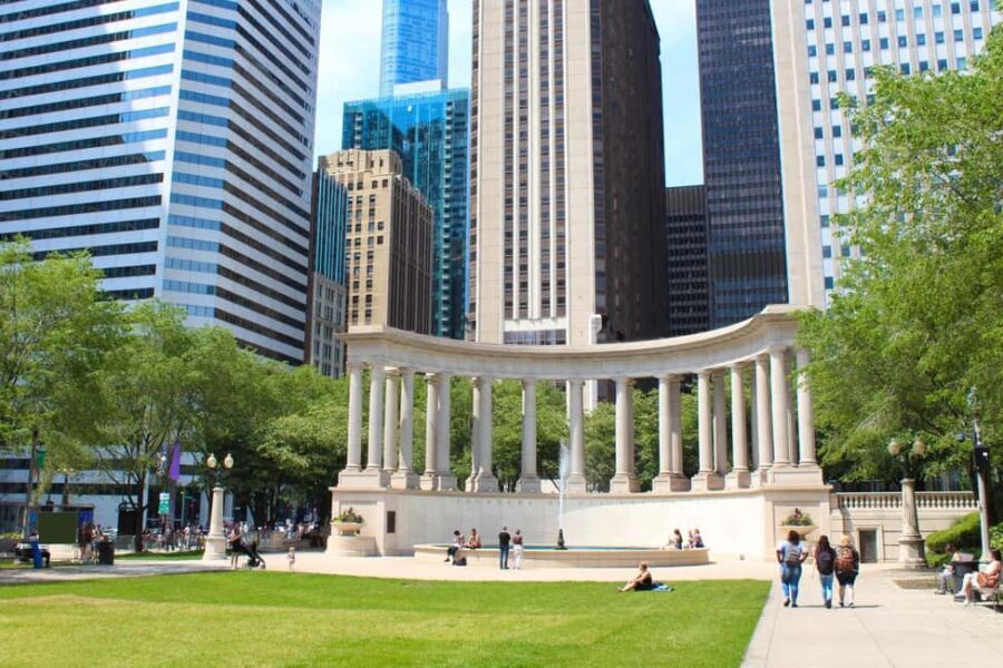 Chicago Downtown Walking Tour & Lake Michigan Cruise Tickets - The Itinerary in Detail: Walking and Water