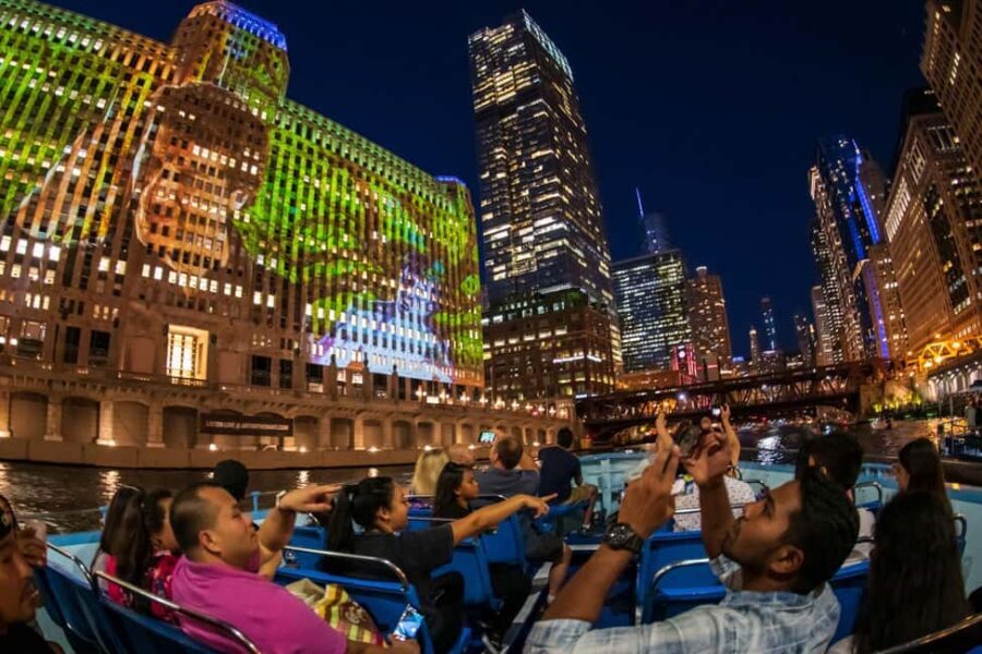 Chicago: Historic Gangsters & Twilight Tales Night Cruise - Who Will Love This Tour?