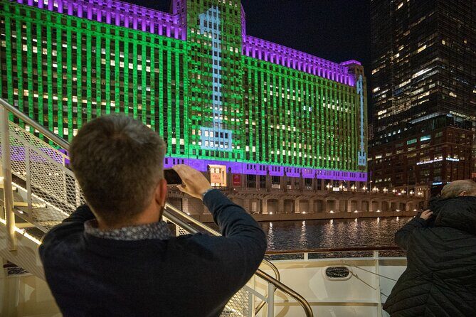 Chicago Holiday Fireworks Cruise - Why This Tour Works Well