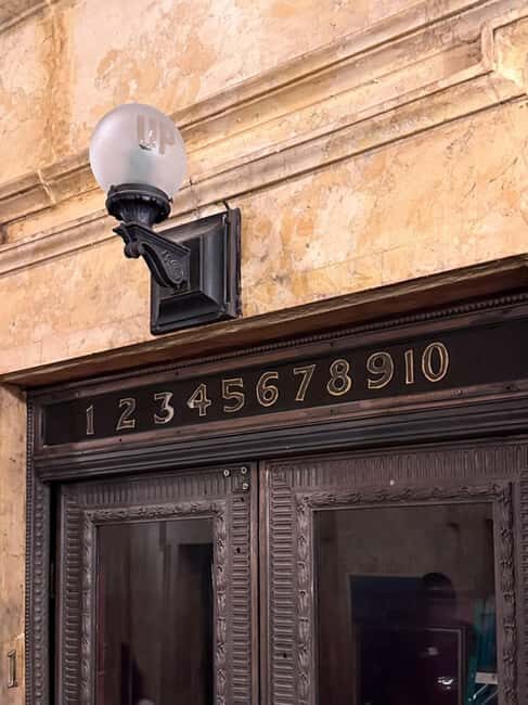 Chicago: Inside Walking Tour Of Fine Arts Building - Deep Dive into the Experience