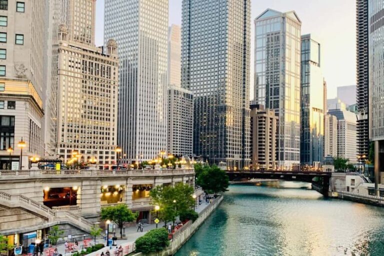 Chicago: Magnificent Mile Tour With Optional 360 Chicago - Why This Tour Works Well for Travelers