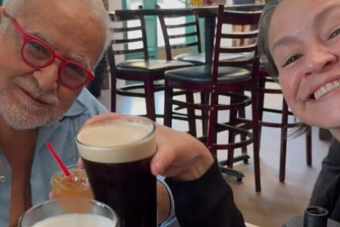 Chicago Murder Mystery Food Tour - Who Should Consider This Tour?