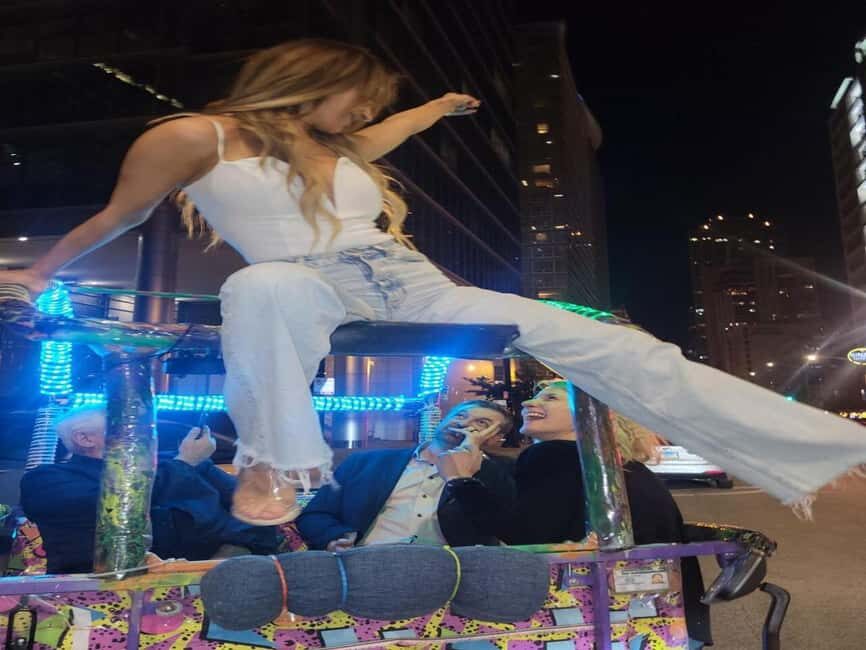 Chicago: Pedicab Tour with Music and Sights - The Guide and Tour Quality