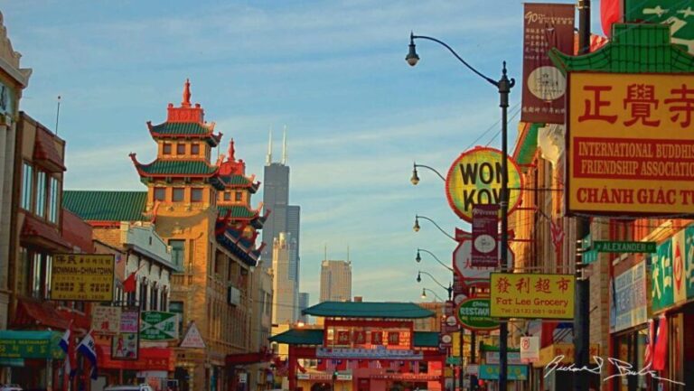 Chicago: Taste of Chinatown Food Walking Tour - The Experience with Guides and Food