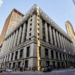 Chicago Walking Tour: Connecting Past and Present - A Walk Through Chicago’s Architectural Heart