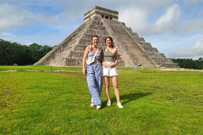 Chichen Itza and Cenote a Mayan community and Izamal - The Itinerary in Detail