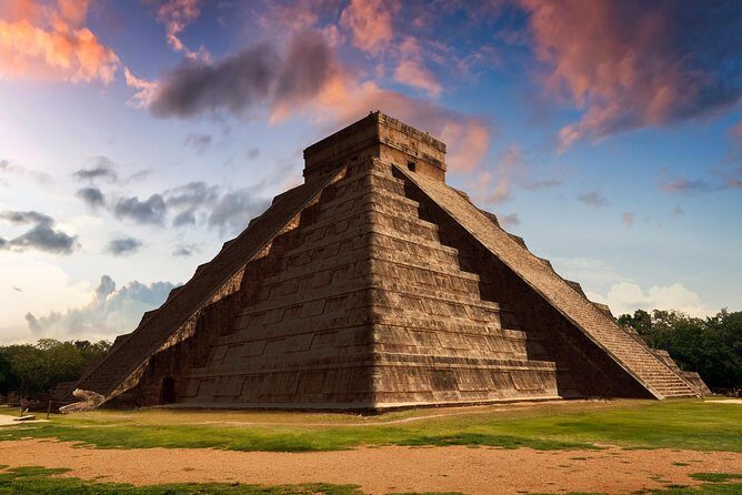 Chichen Itza Full day tour with buffet - Valladolid: A Mexican Town with Charm