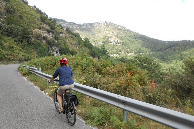 Chiunzi Pass loop by bicycle - What’s Included and What to Know