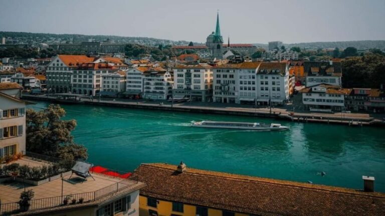 Chocolate, Art, and History walking tour of Zurich - Who Should Consider This Tour?