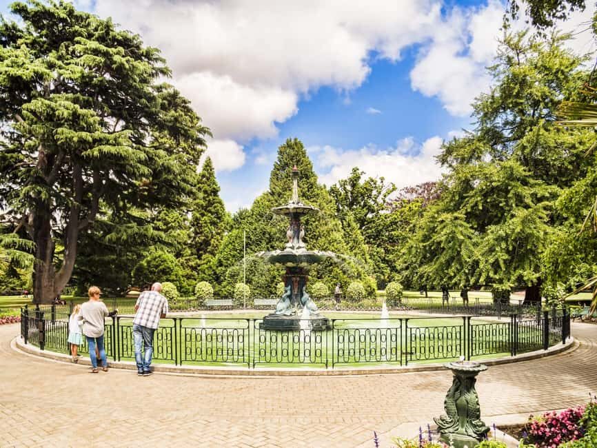 Christchurch Architectural Marvels: Private Walking Tour - Canterbury Museum and Its Stories