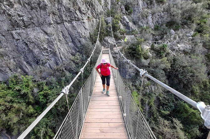 Chulilla Hike to the Hanging Bridges from Valencia - Exploring the Chulilla Hike: A Deep Dive