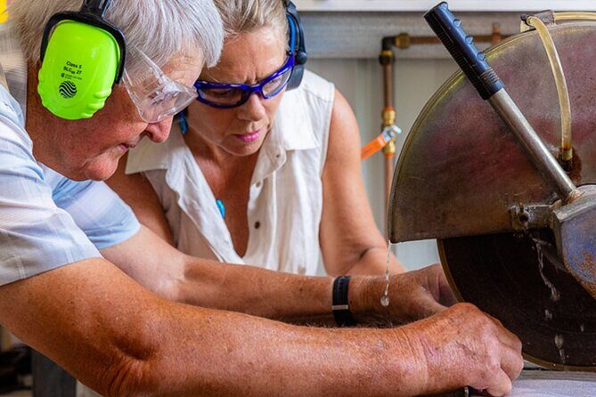 Cindy Poole Glass Artist: Discover and Create Experience - FAQ