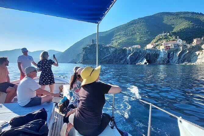 Cinque Terre tour with a traditional ligurian gozzo from Monterosso - Who Will Love This Tour?