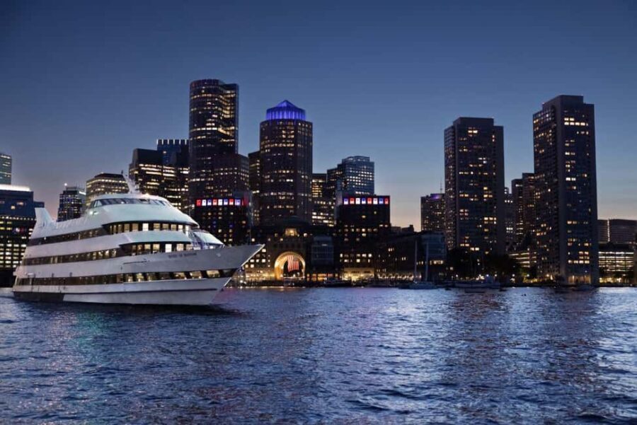 City Cruises Boston: Harbor Buffet Lunch or Dinner Cruise - Detailed Breakdown of the Experience