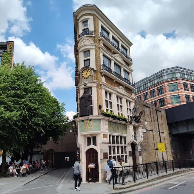 City of London: Historic Pub Walking Tour - Who Should Consider This Tour?