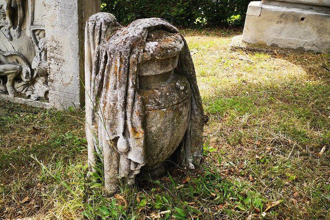 City of the dead - Central Cemetery with Sandra Blum - Exploring Vienna’s Central Cemetery: A Deep Dive