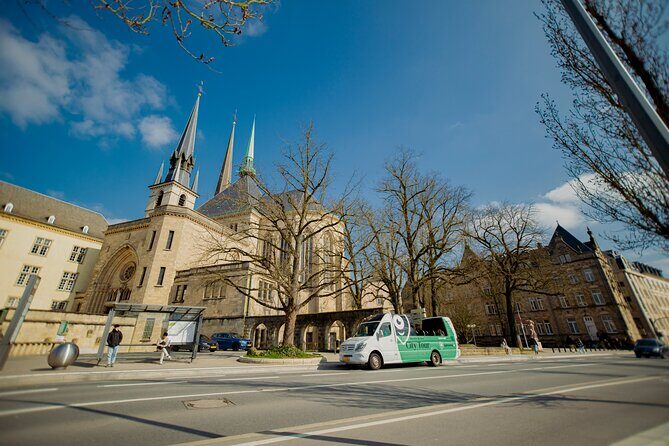 City Tour HOP ON HOP OFF (LUGA 2025) - Who Should Consider This Tour?